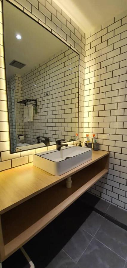Vista Hotel Tawau Kültér fotó